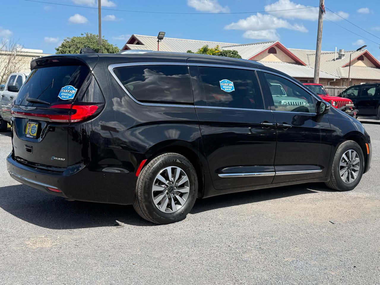 Chrysler Pacifica Hybrid Limited FWD 2021