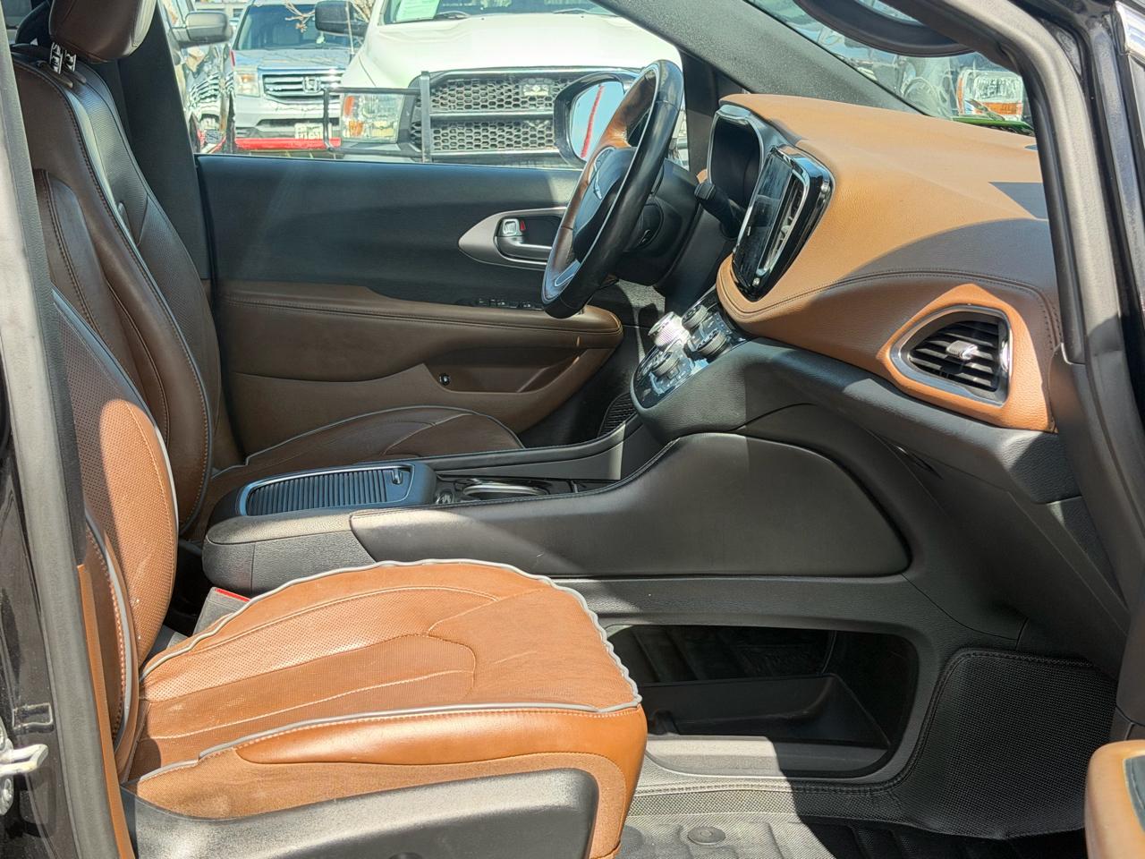 Chrysler Pacifica Hybrid Limited FWD 2021