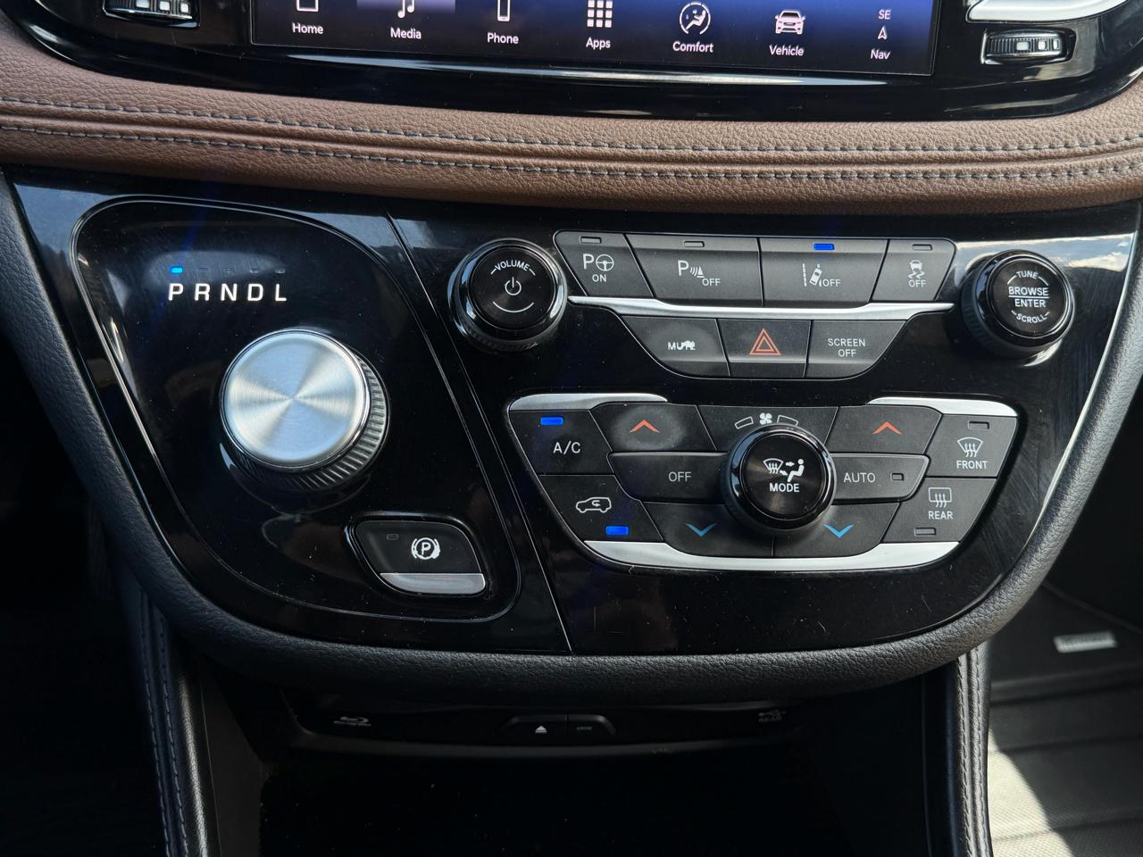 Chrysler Pacifica Hybrid Limited FWD 2021