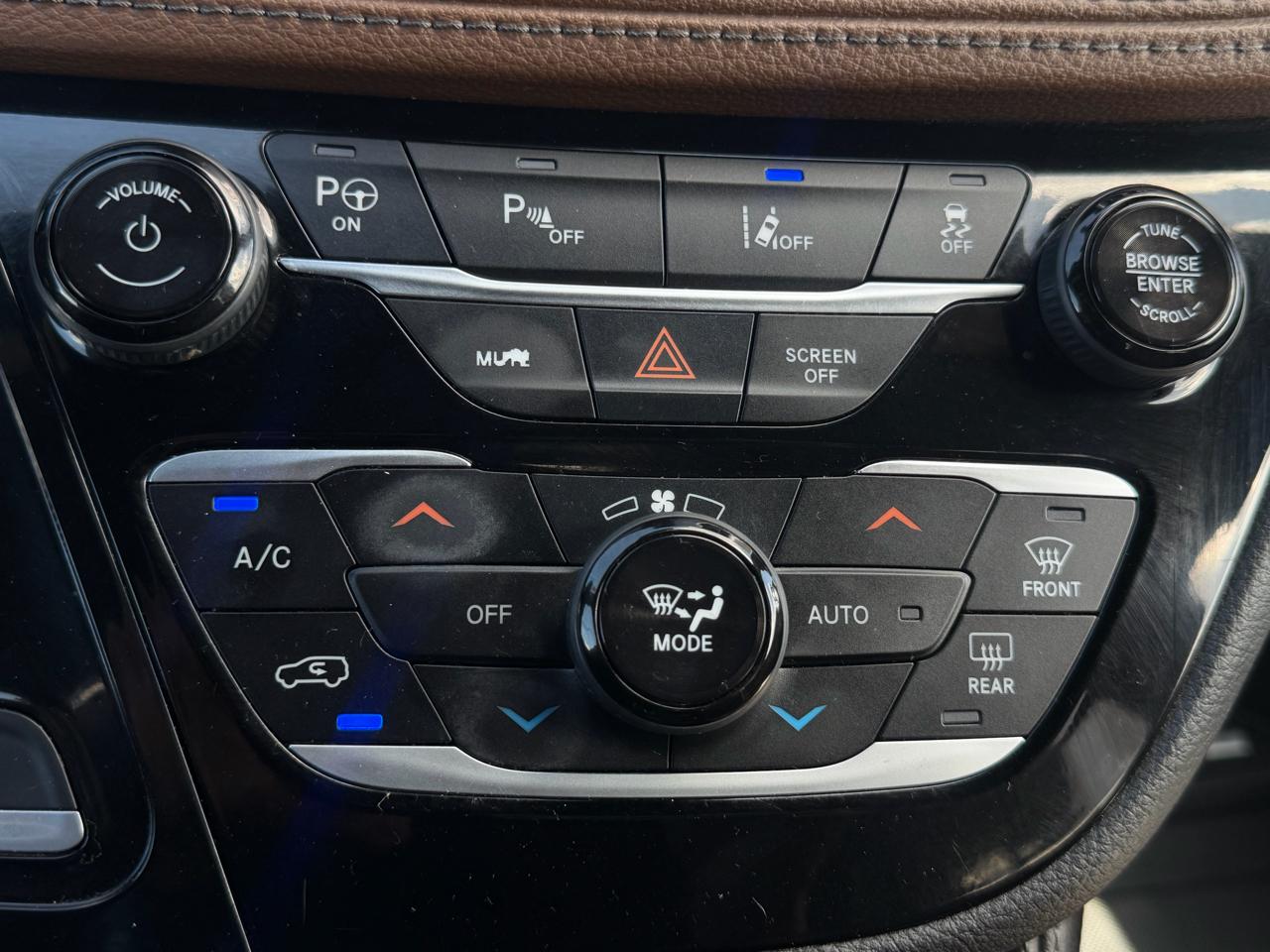 Chrysler Pacifica Hybrid Limited FWD 2021