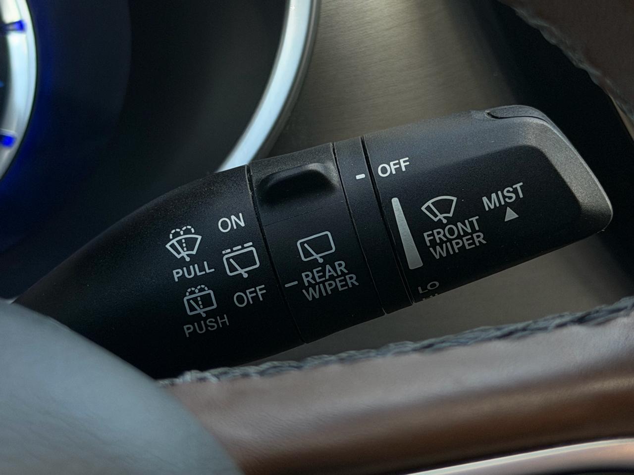 Chrysler Pacifica Hybrid Limited FWD 2021