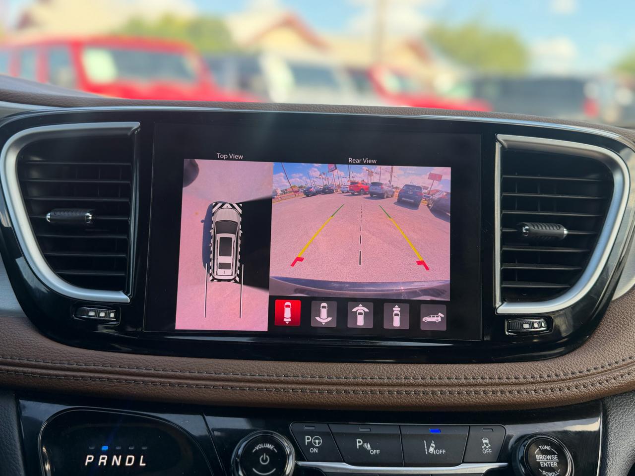 Chrysler Pacifica Hybrid Limited FWD 2021