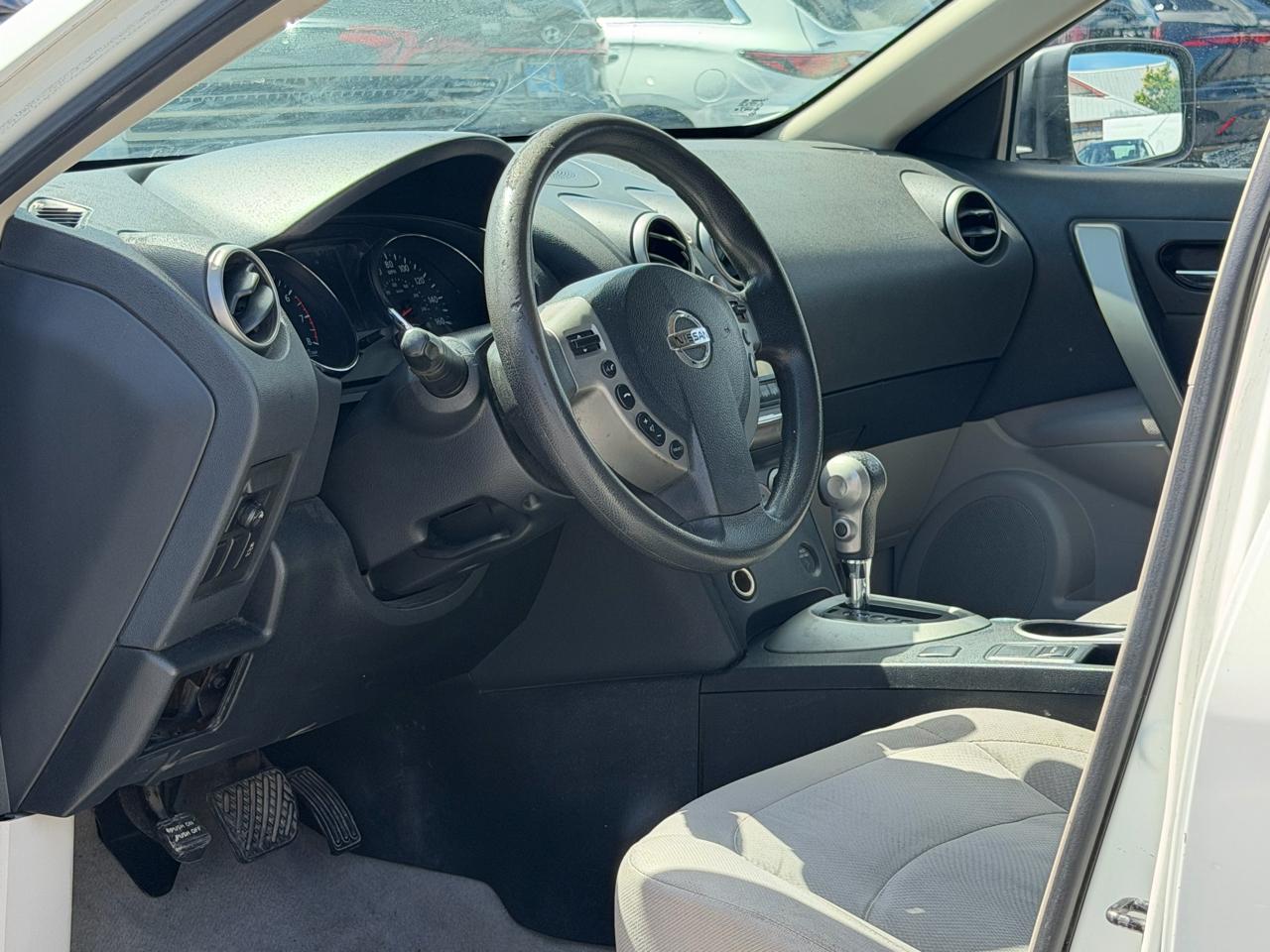 Nissan Rogue FWD 4dr S 2013
