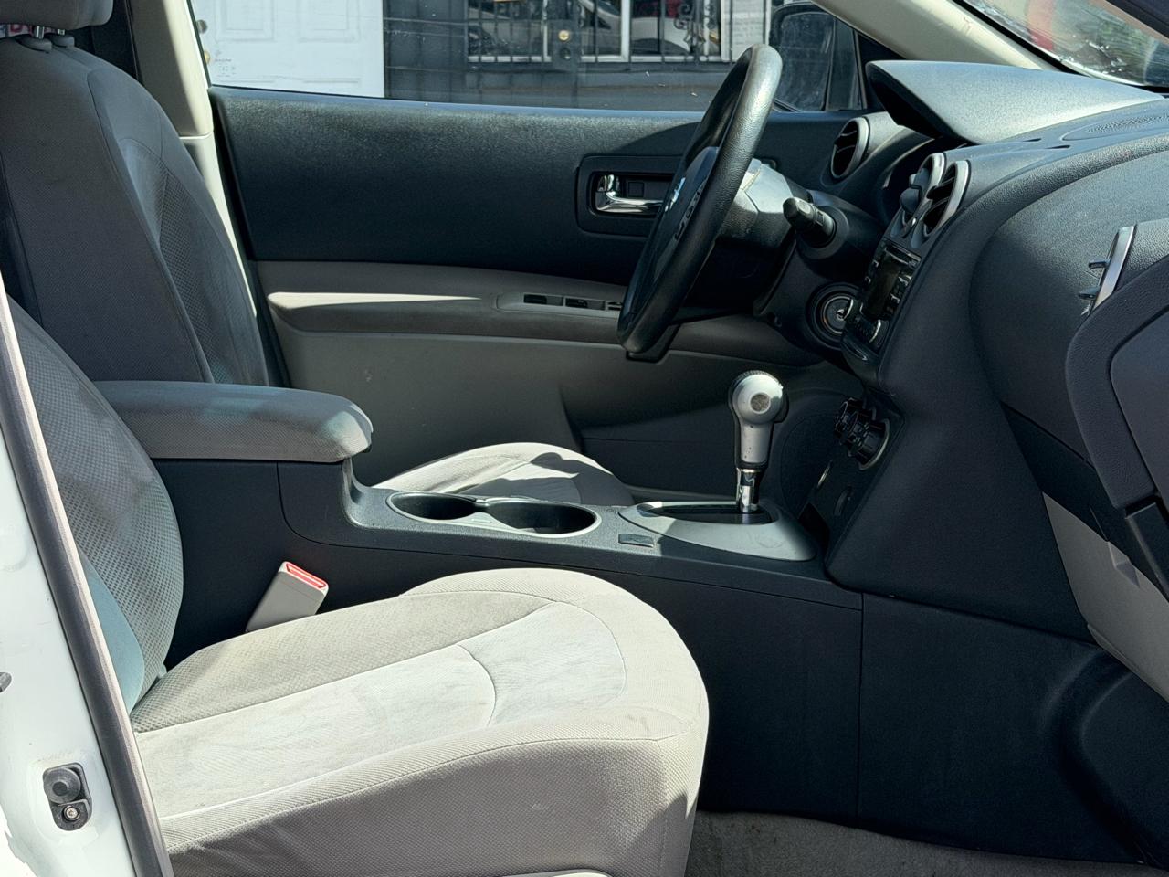 Nissan Rogue FWD 4dr S 2013