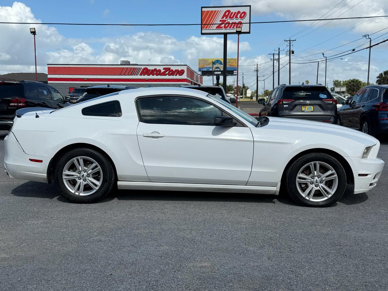 Ford Mustang 2dr Cpe V6 2014