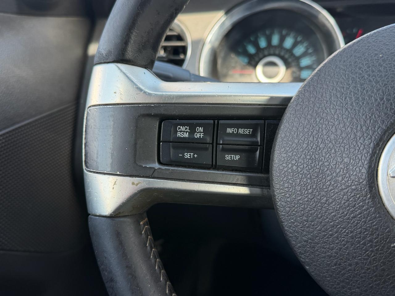 Ford Mustang 2dr Cpe V6 2014