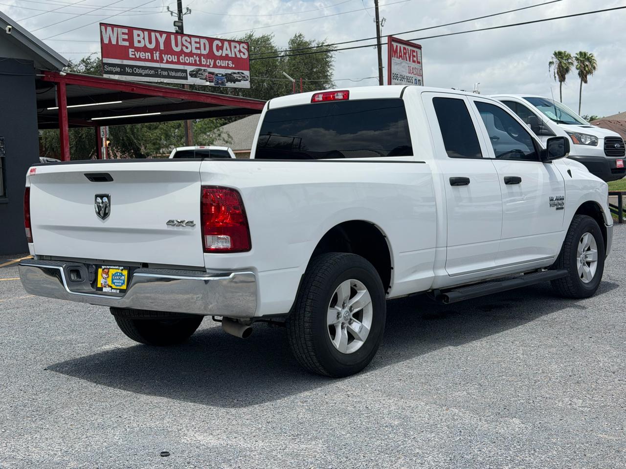 RAM 1500 Classic Tradesman 4x4 Quad Cab 6'4" Box 2022