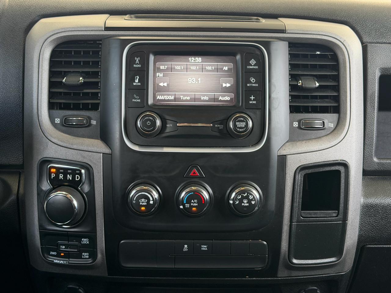 RAM 1500 Classic Tradesman 4x4 Quad Cab 6'4" Box 2022