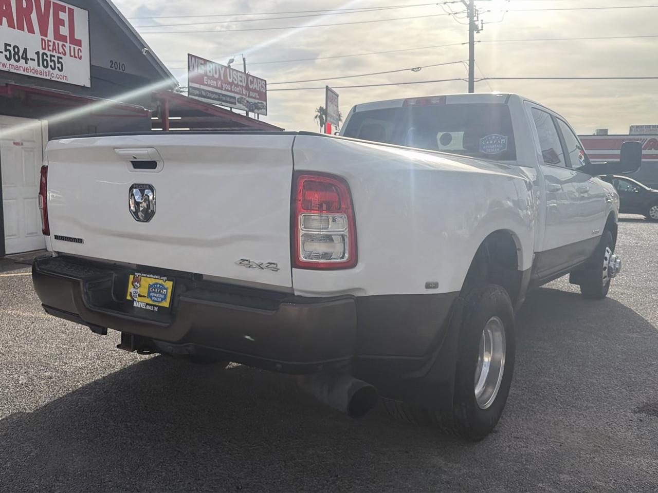 RAM 3500 Big Horn 4x4 Crew Cab 8' Box 2020