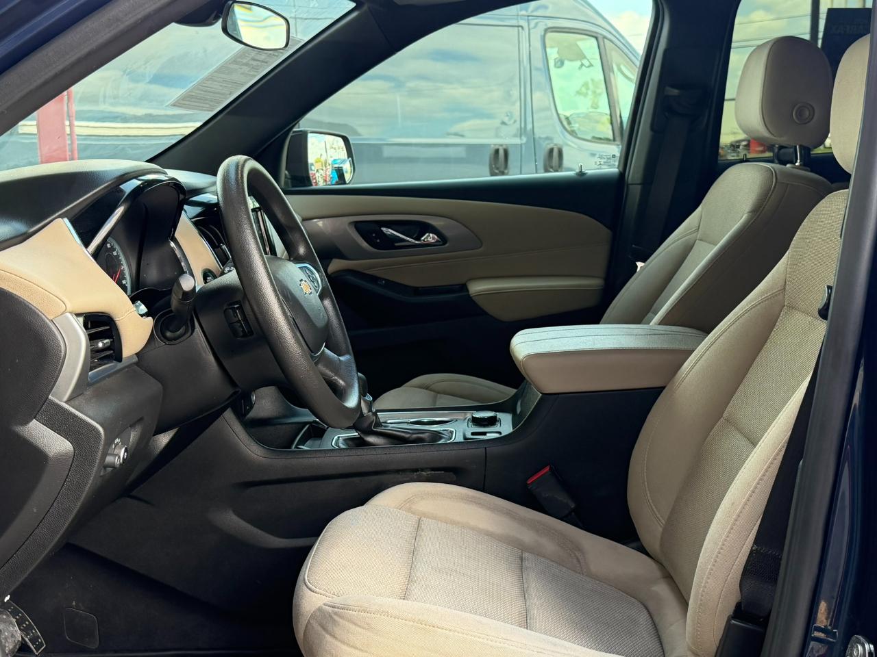 Chevrolet Traverse FWD 4dr LS w/1LS 2023