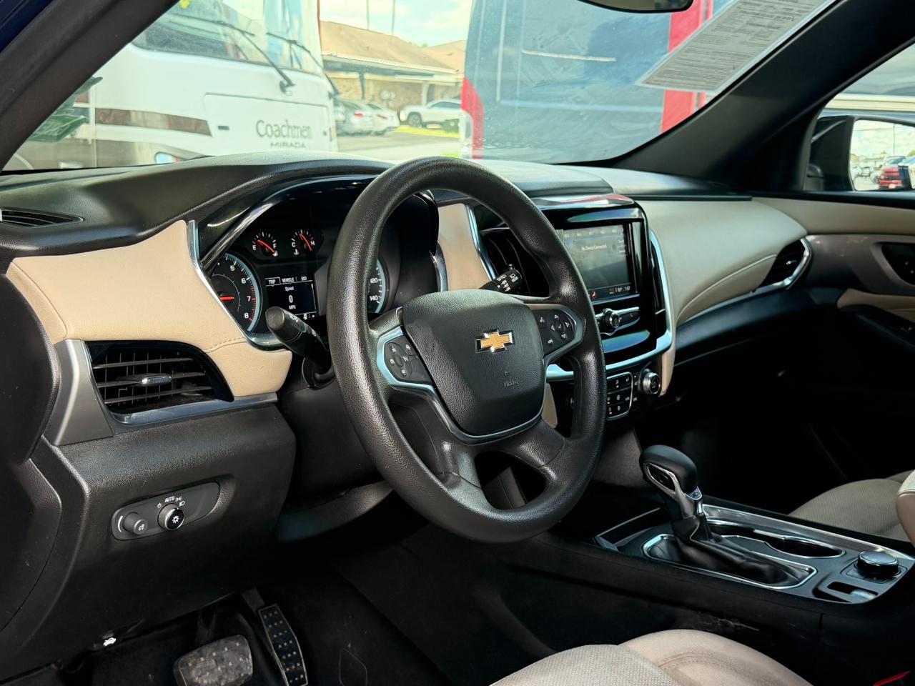 Chevrolet Traverse FWD 4dr LS w/1LS 2023