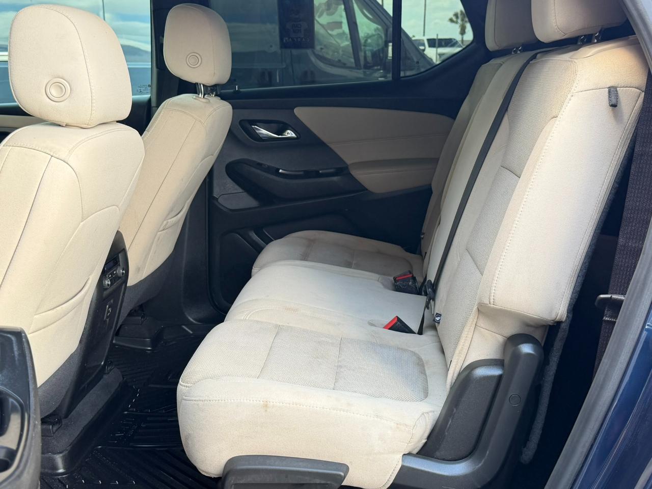 Chevrolet Traverse FWD 4dr LS w/1LS 2023