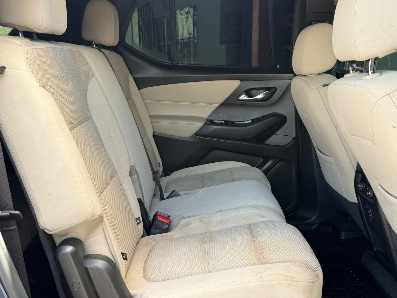 Chevrolet Traverse FWD 4dr LS w/1LS 2023