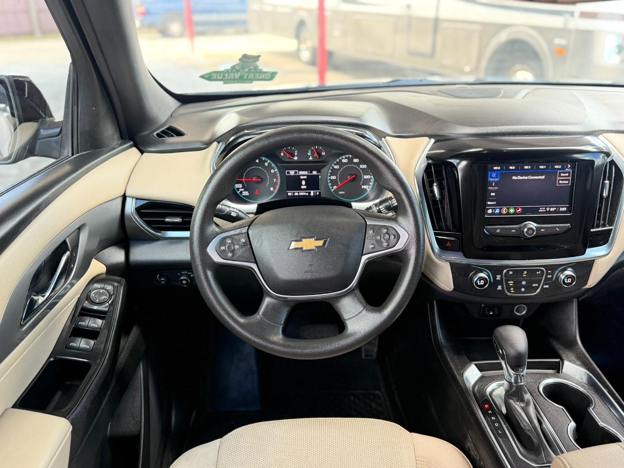 Chevrolet Traverse FWD 4dr LS w/1LS 2023