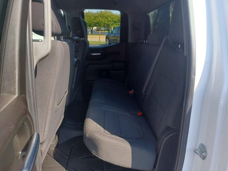 Chevrolet Silverado 1500 LT Double Cab 2WD 2020 Chevrolet Silverado 1500 LT Double Cab 2WD 2020