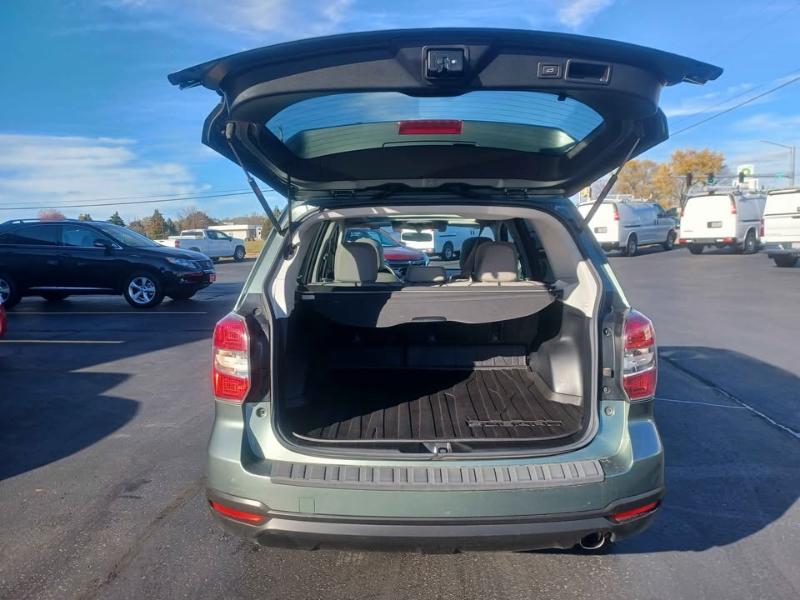 Subaru Forester 2.5i Touring 2016 Subaru Forester 2.5i Touring 2016