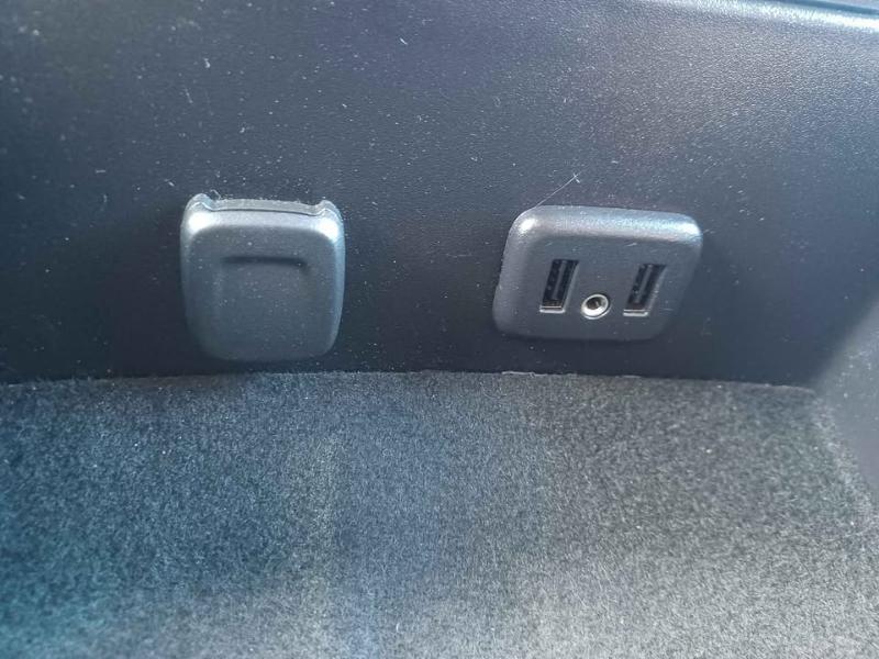 Chevrolet Silverado 1500 LT Double Cab 2WD 2018 Chevrolet Silverado 1500 LT Double Cab 2WD 2018