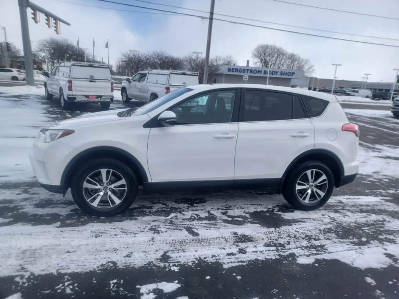 Toyota RAV4 XLE AWD 2018