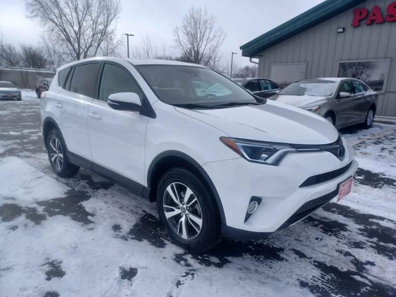 Toyota RAV4 XLE AWD 2018