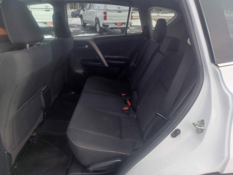 Toyota RAV4 XLE AWD 2018