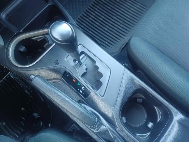 Toyota RAV4 LE FWD 2017