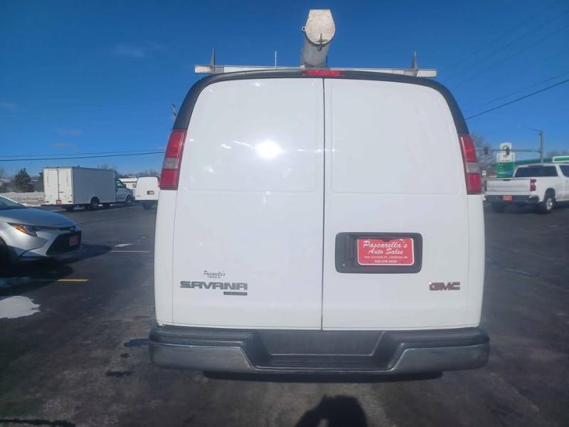 GMC Savana G2500 Cargo 2016