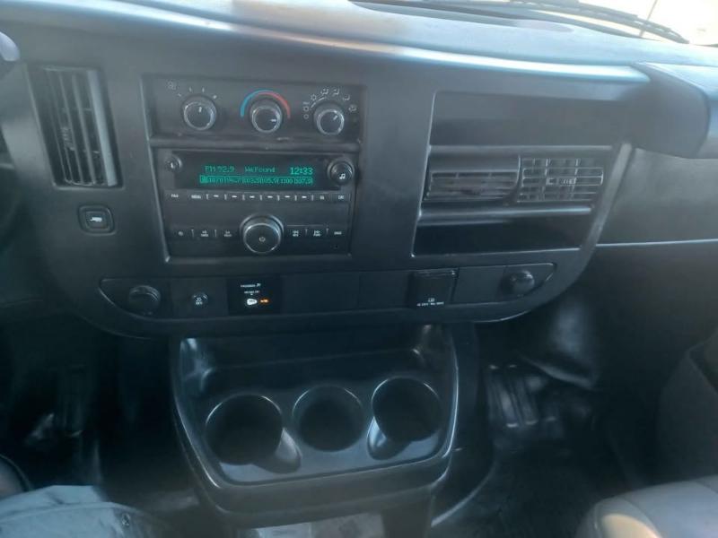 GMC Savana G2500 Cargo 2016