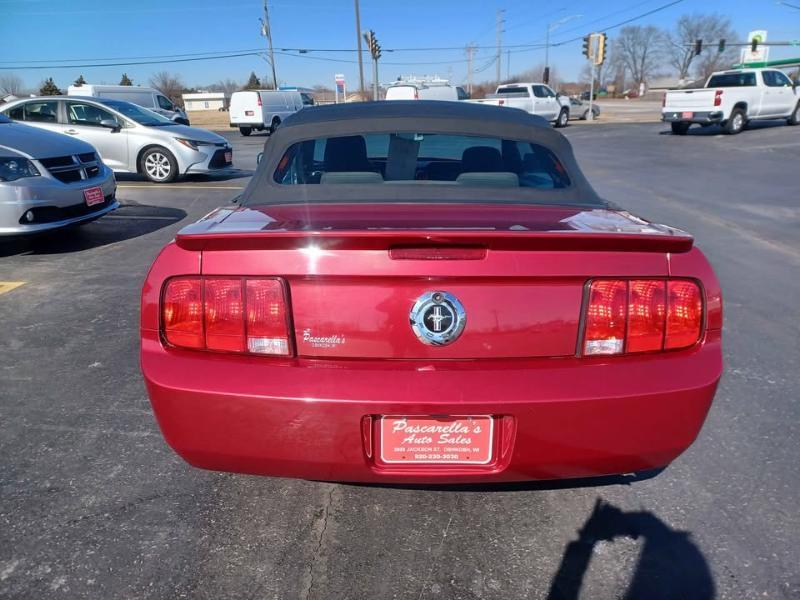 Ford Mustang Convertible 2007