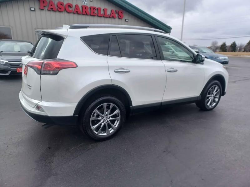 Toyota RAV4 Limited AWD 2018