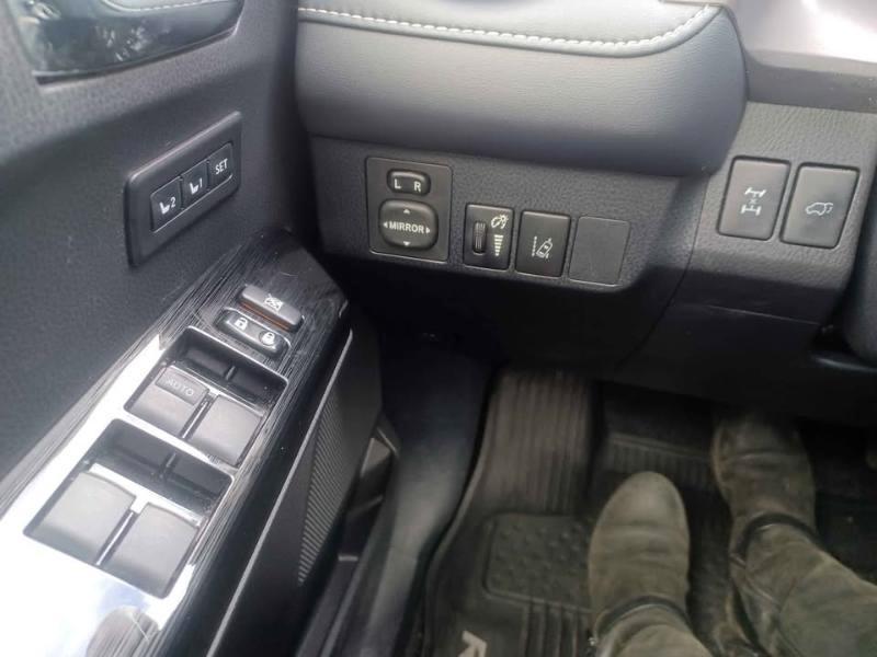 Toyota RAV4 Limited AWD 2018