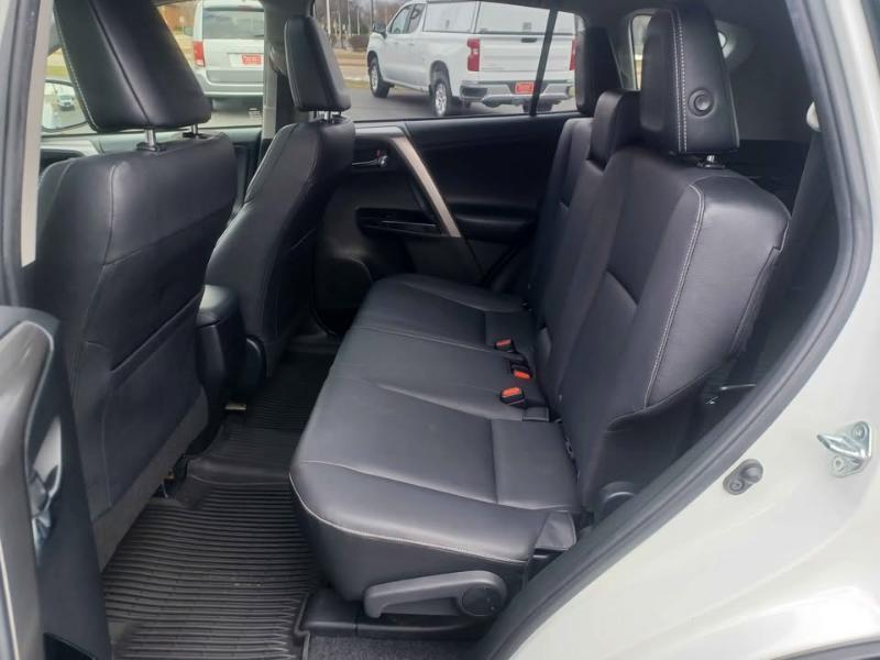 Toyota RAV4 Limited AWD 2018