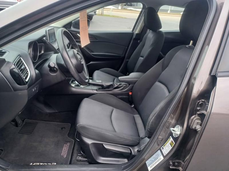 Mazda MAZDA3 i Sport 4D Sedan 2015