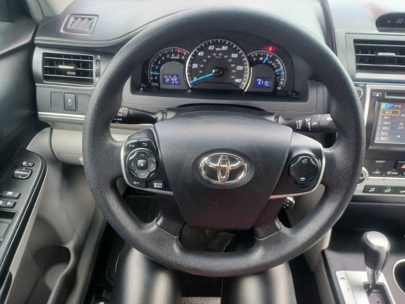 Toyota Camry LE 2012