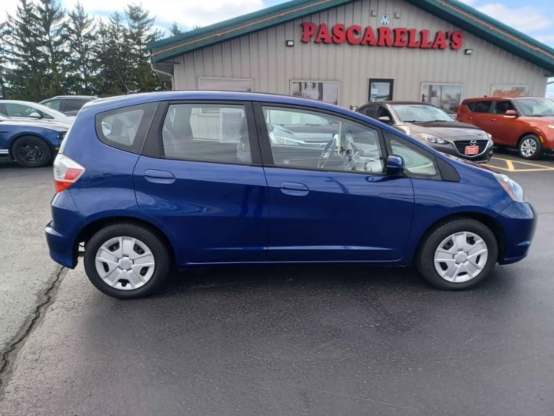 Honda Fit 5-Speed MT 2013