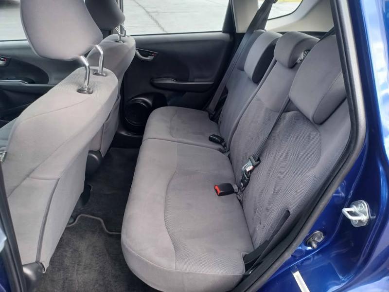 Honda Fit 5-Speed MT 2013