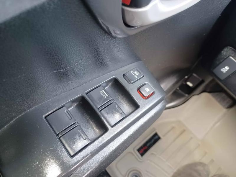 Honda Fit 5-Speed MT 2013