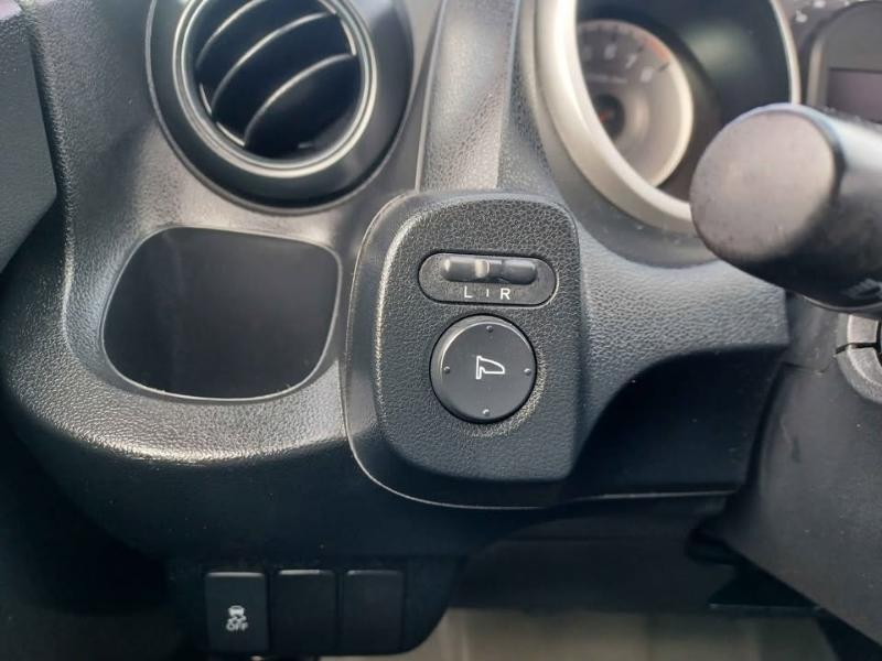 Honda Fit 5-Speed MT 2013