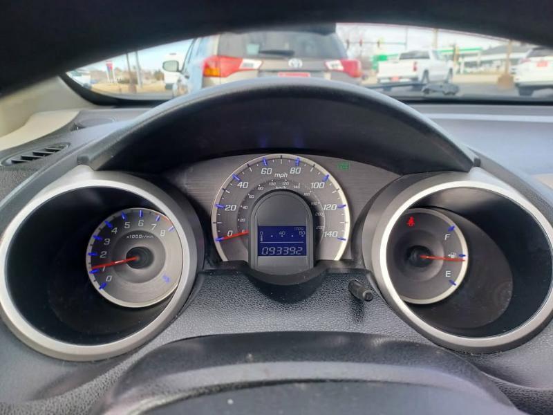 Honda Fit 5-Speed MT 2013