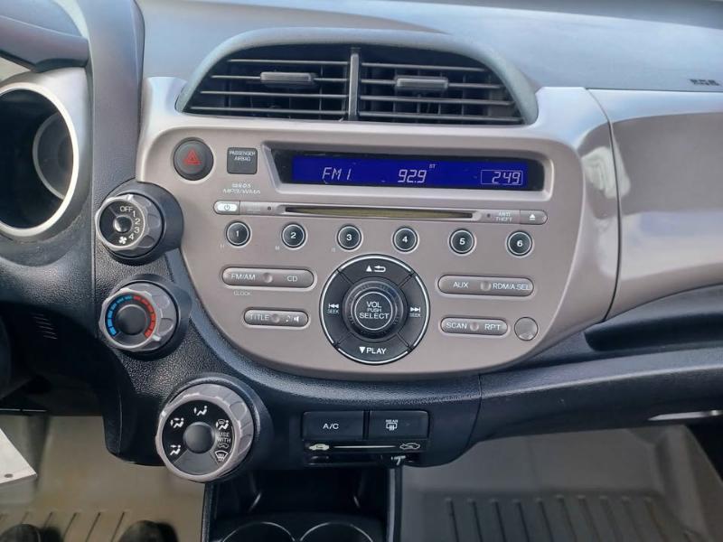 Honda Fit 5-Speed MT 2013