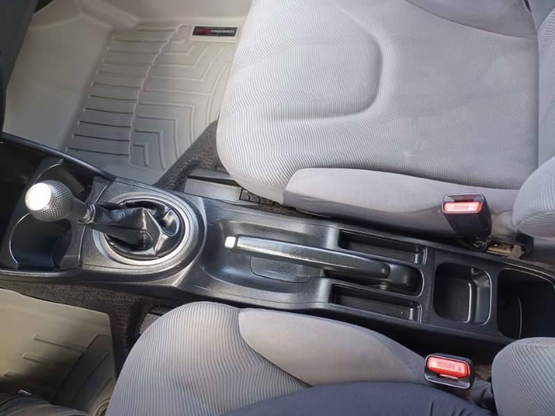 Honda Fit 5-Speed MT 2013