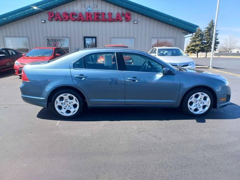 Ford Fusion I4 SE 2011