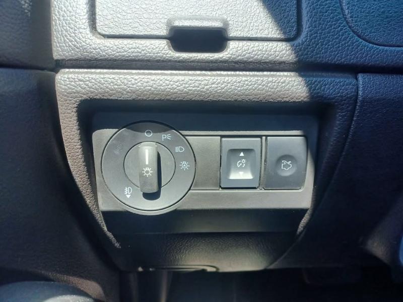 Ford Fusion I4 SE 2011