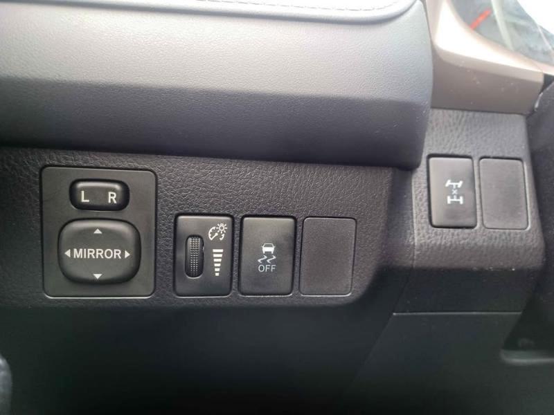 Toyota RAV4 LE AWD 2015