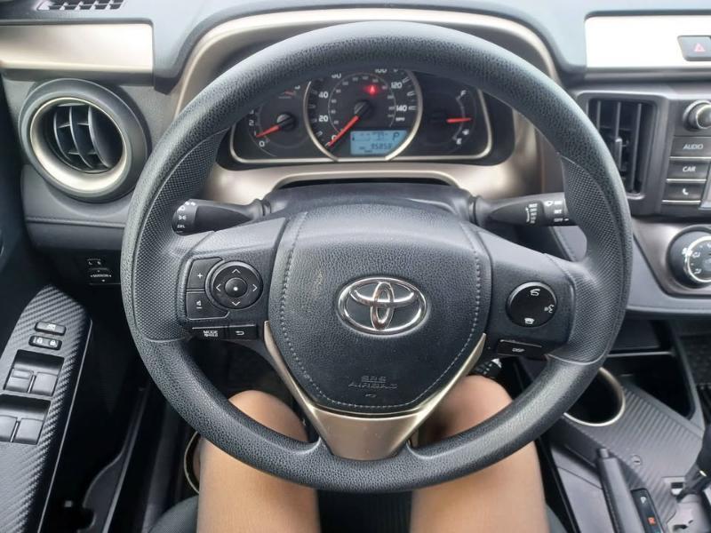 Toyota RAV4 LE AWD 2015