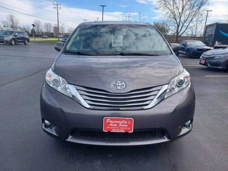 Toyota Sienna  2017