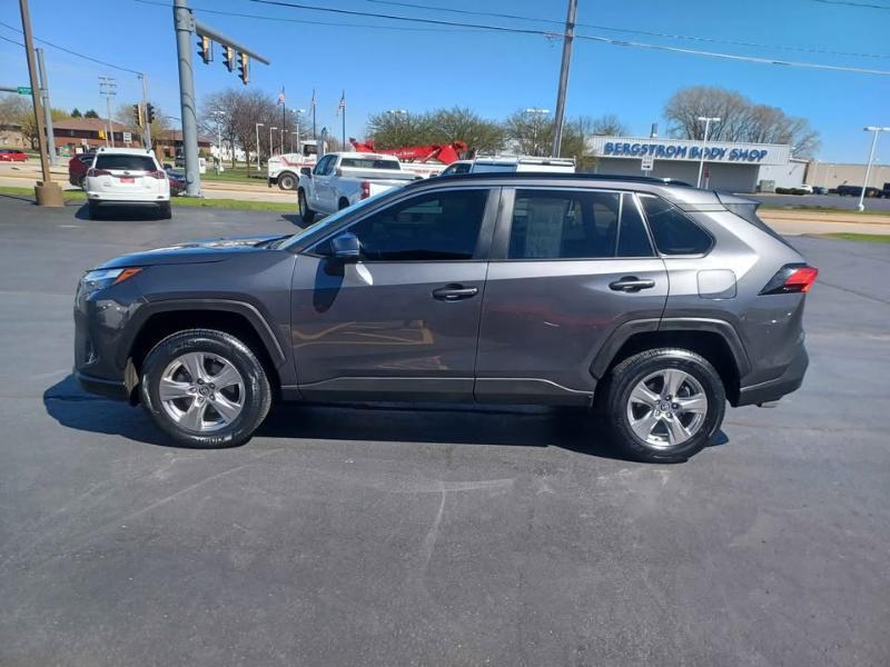 Toyota RAV4 XLE AWD 2024