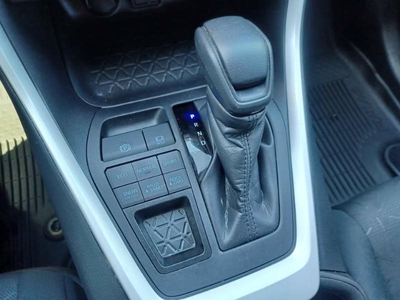 Toyota RAV4 XLE AWD 2024