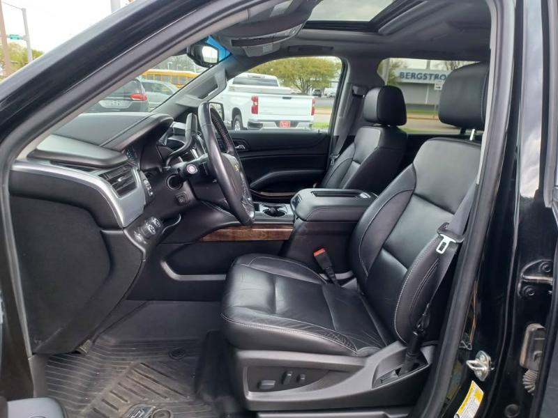 Chevrolet Suburban  2019