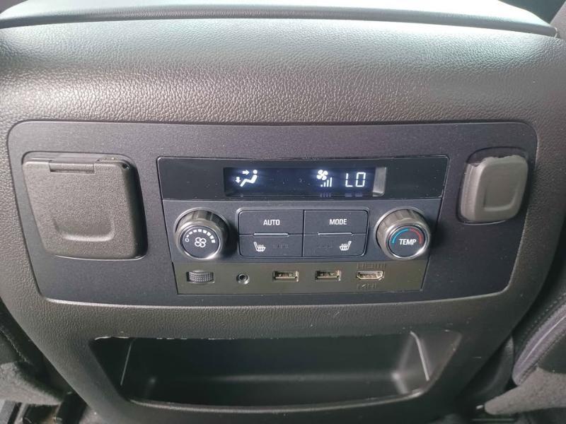 Chevrolet Suburban  2019