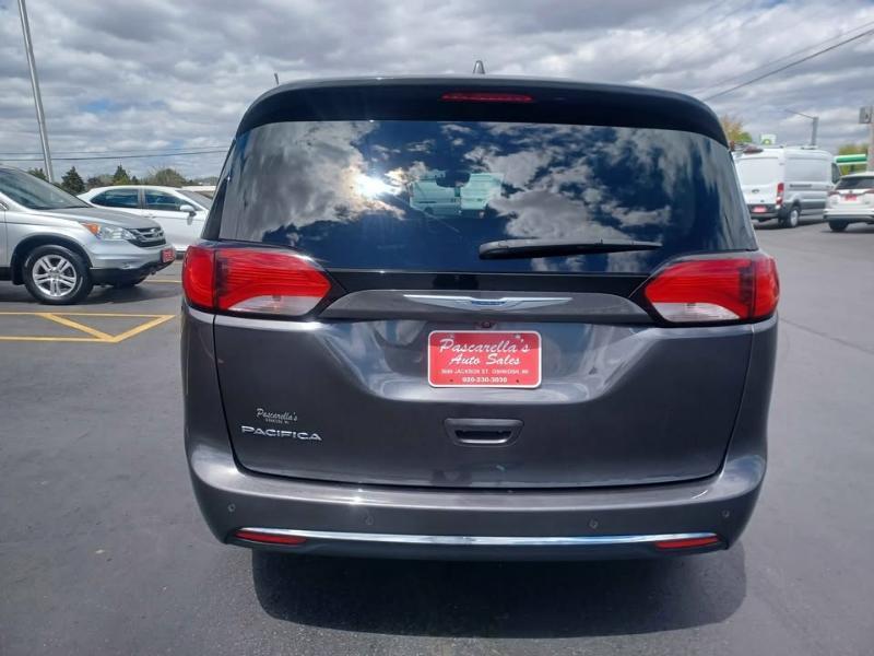 Chrysler Pacifica Touring-L Plus 2020